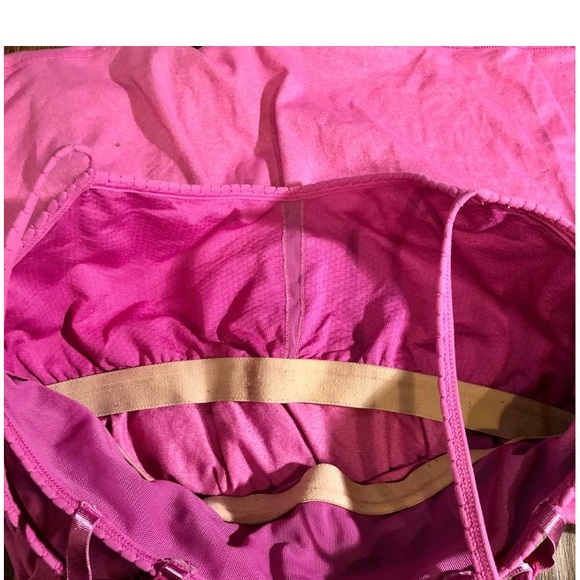 Lululemon size 4 cinched bottom tank top - Picture 5 of 5